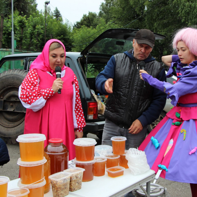 14 августа в парке им. И.И. Горовца состоялся фольклорный праздник «Медовый спас»